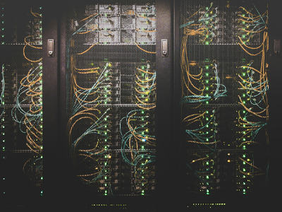 Venta de servidores onpremise y servidores en la nube